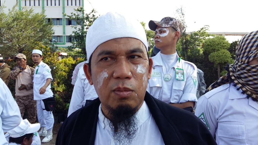 [VIDEO] Pasca Bentrok, Umat Islam Bekasi Mediasi dengan Kepolisian